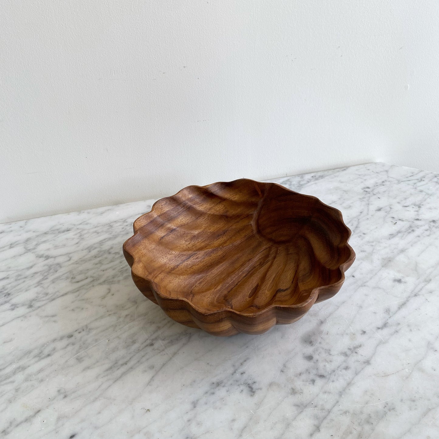 Vintage Wooden Seashell Bowl, 9.5"