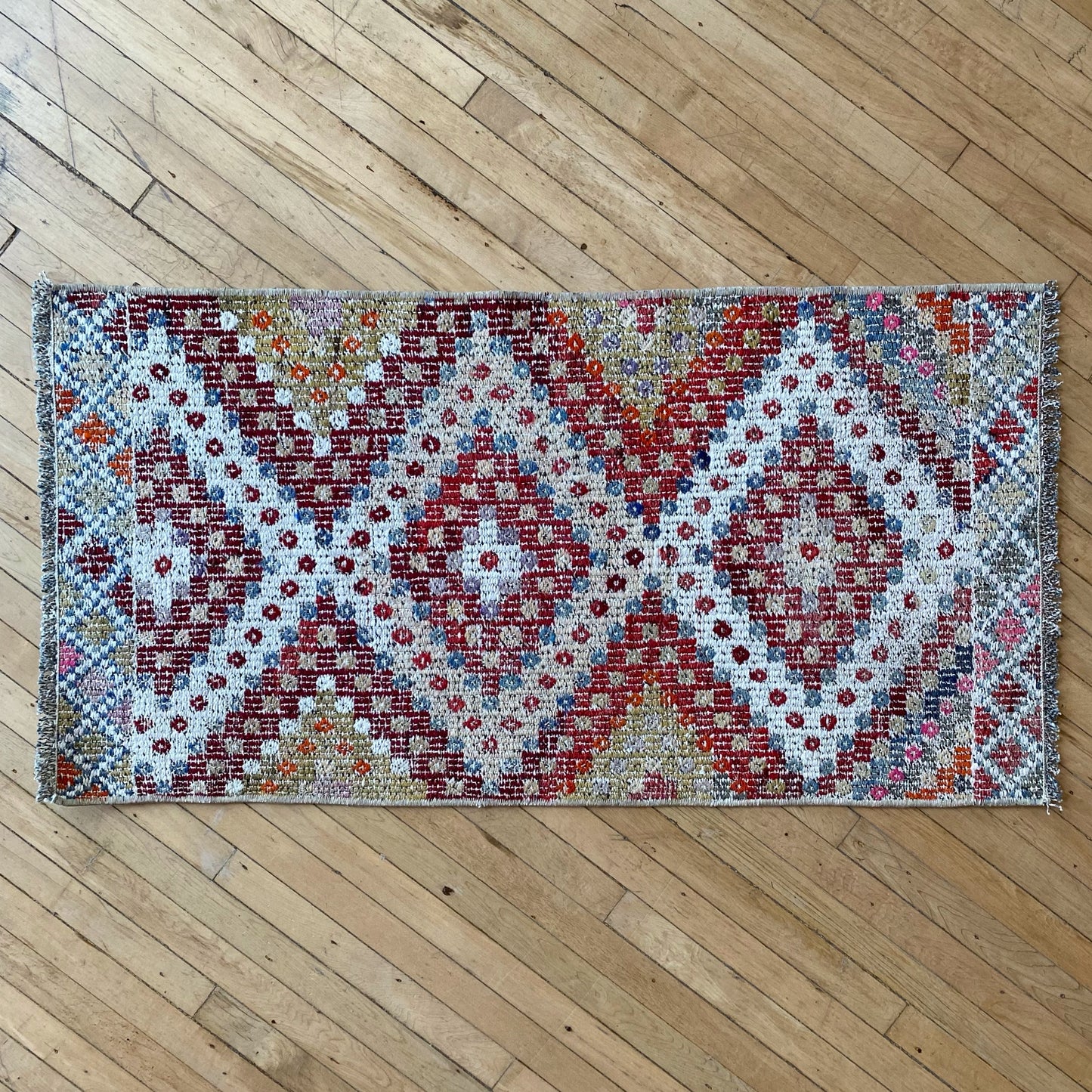 Vintage Hand-Woven Turkish Kilim Mini Rug (1'7.5" x 3'2")