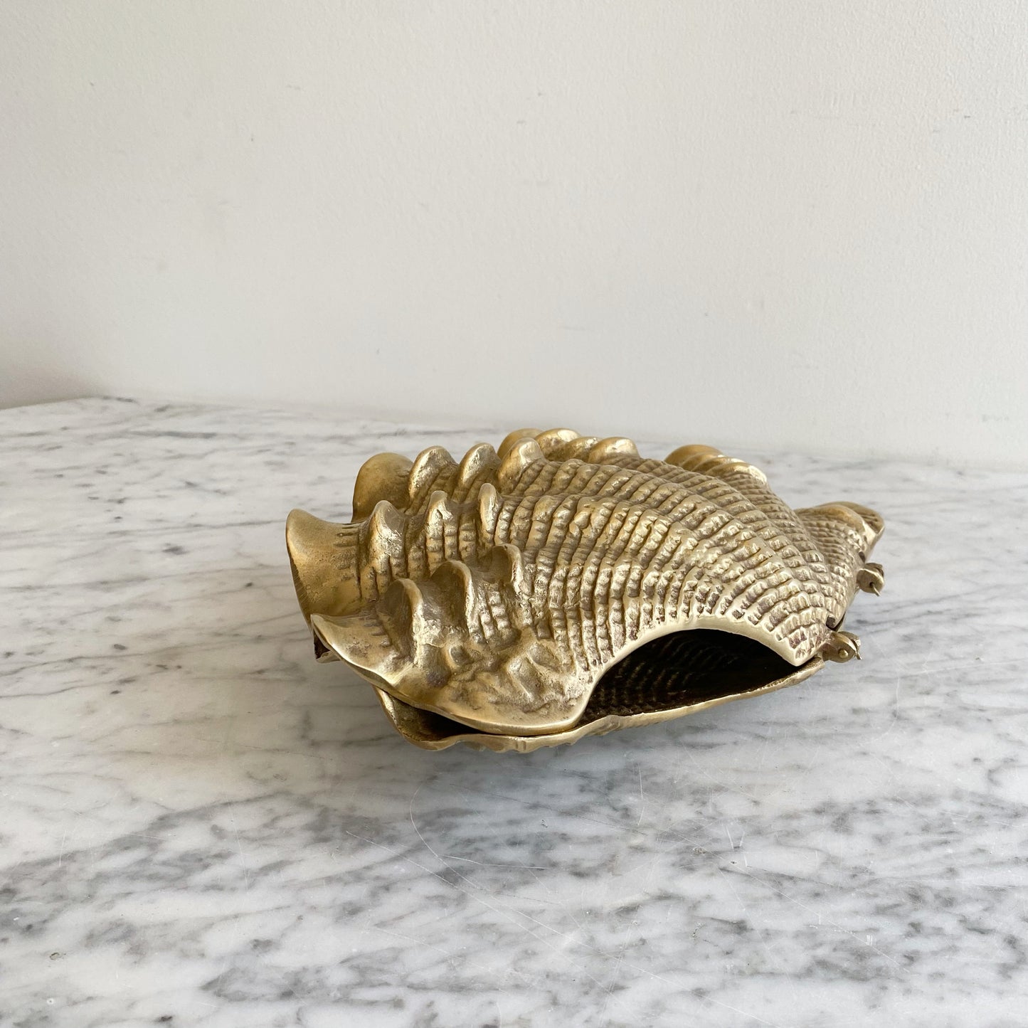 XL Vintage Brass Oyster Shell (NAUTICAL COLLECTION)