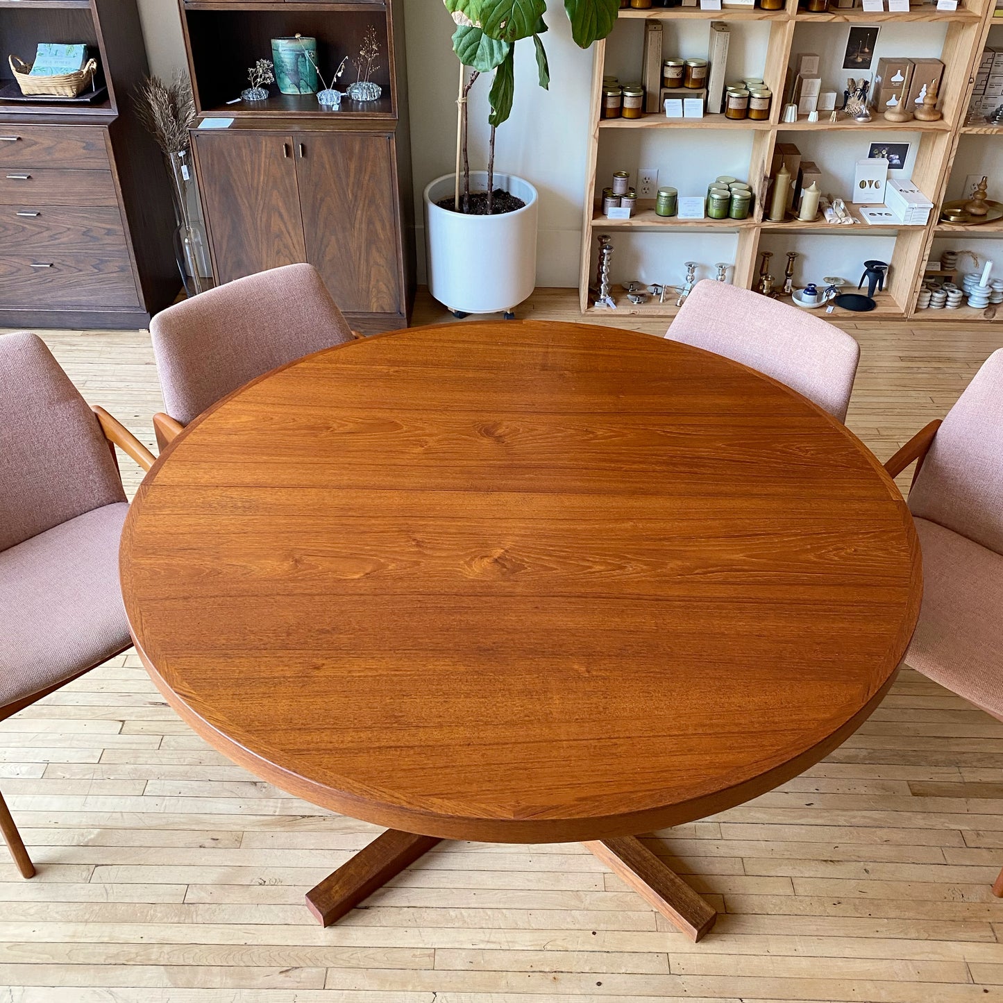 Restored Vintage Mid-Century Dining Table, Expandable