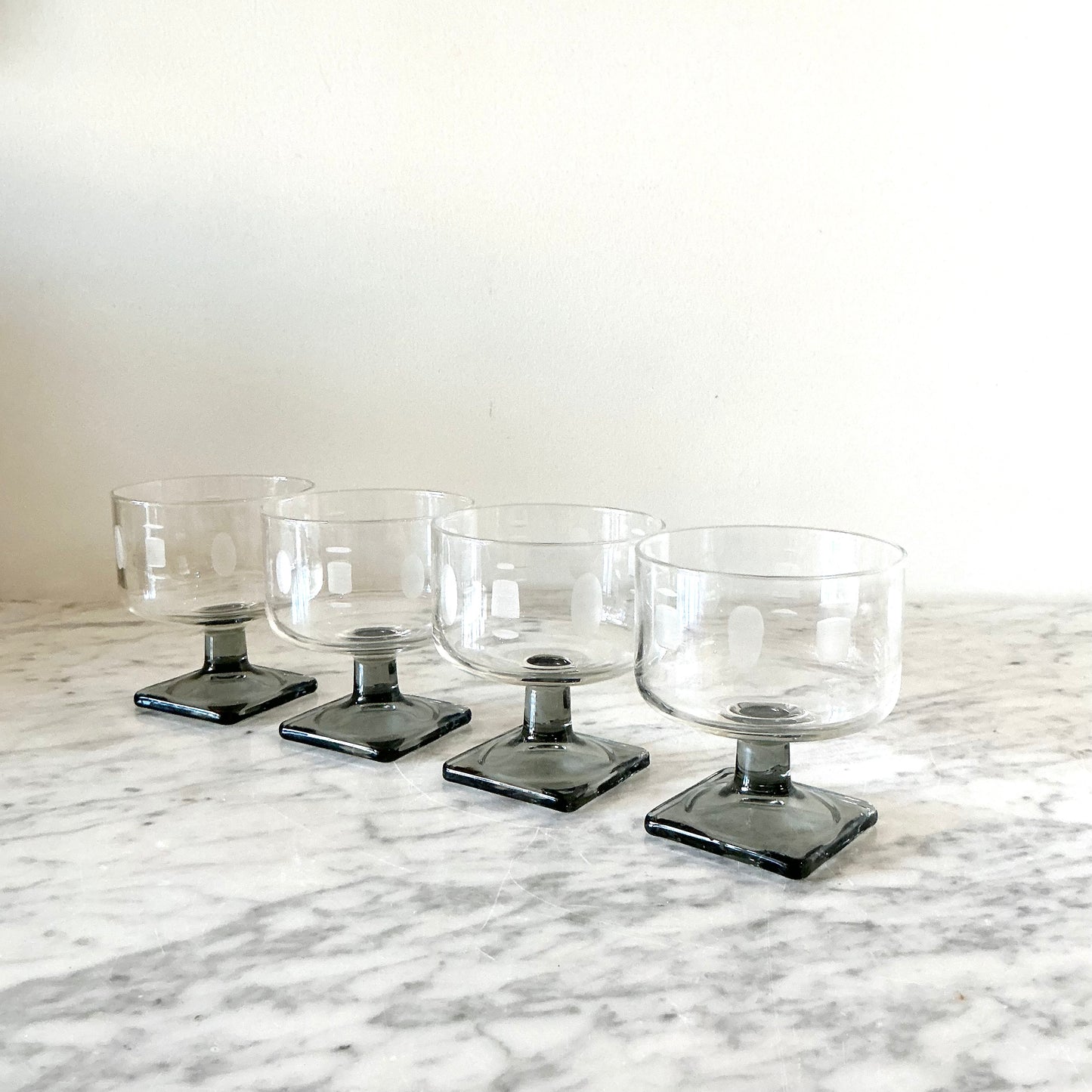 S/4 Vintage Federal Glasses In Midnight Smoked Gray