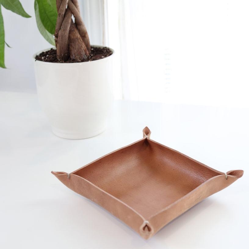 Simple Leather Valet Tray