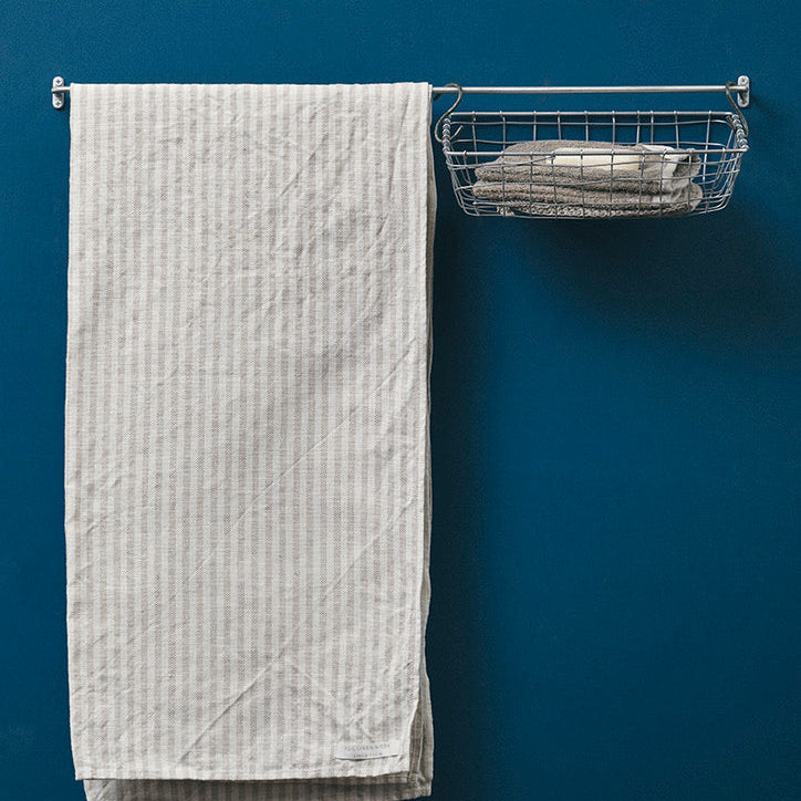 Minimal Zinc Towel Bar