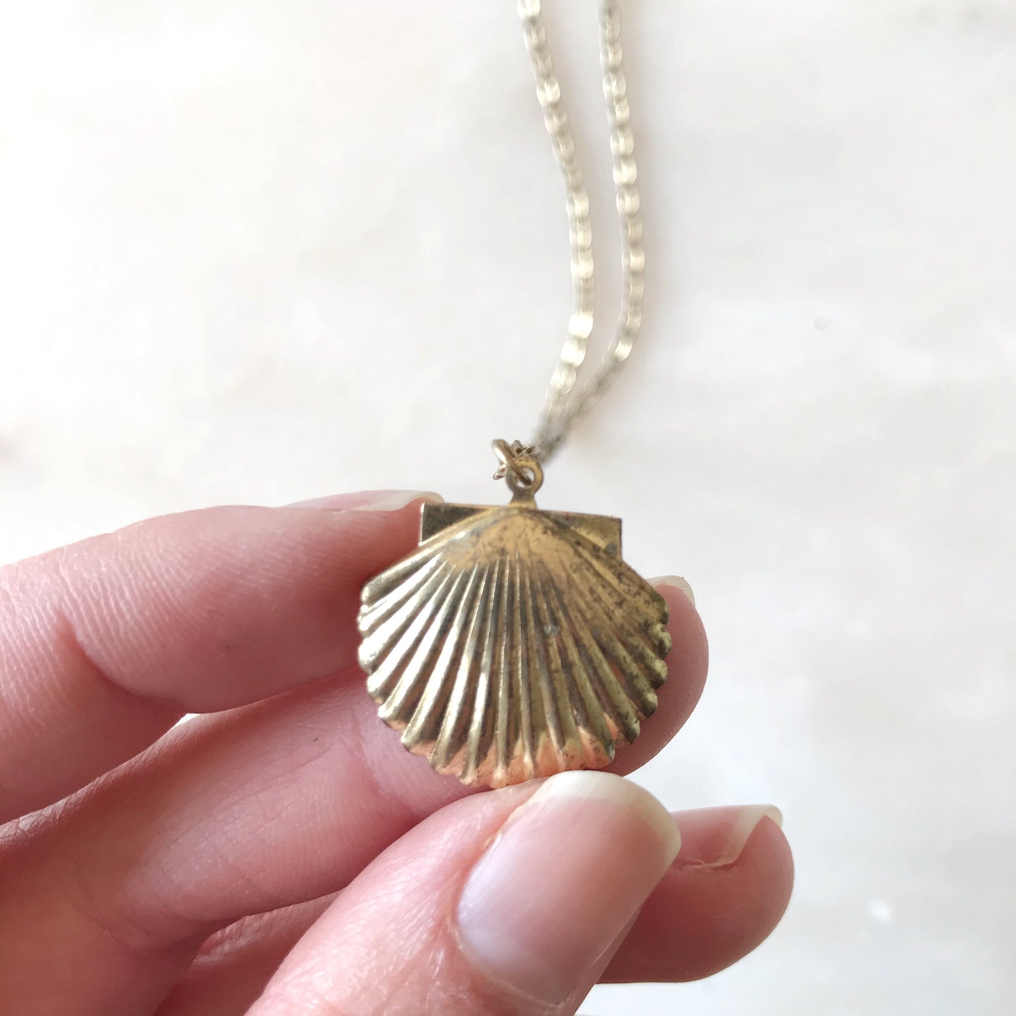 Vintage Gold Seashell Necklace, 18"