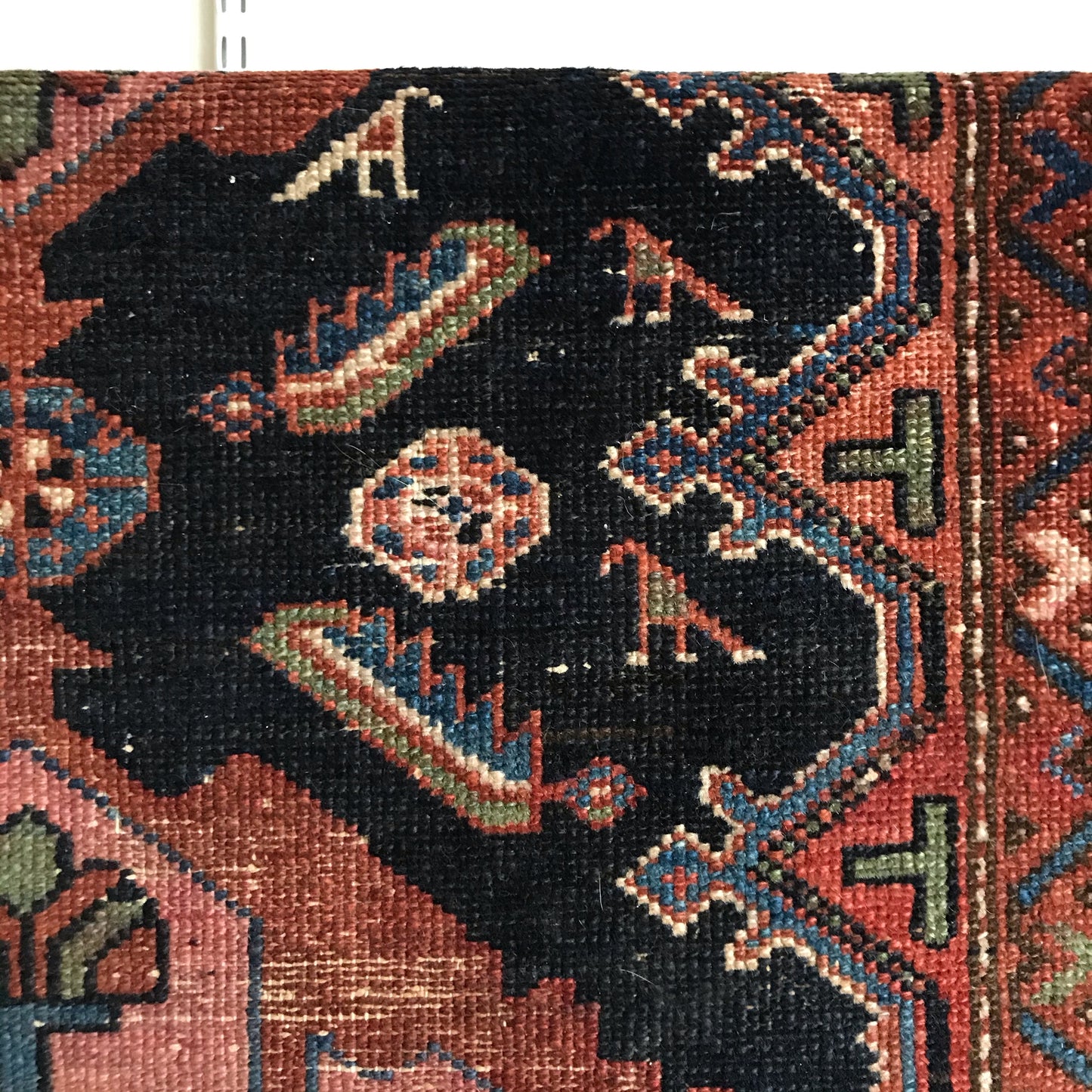 “DANA” Vintage Hand-knotted Area Rug (3.5 x 5.10)