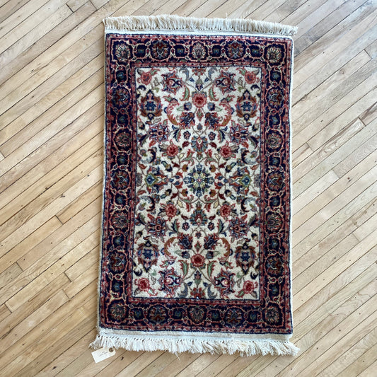Vintage Floral Accent Rug (3.2 x 2)