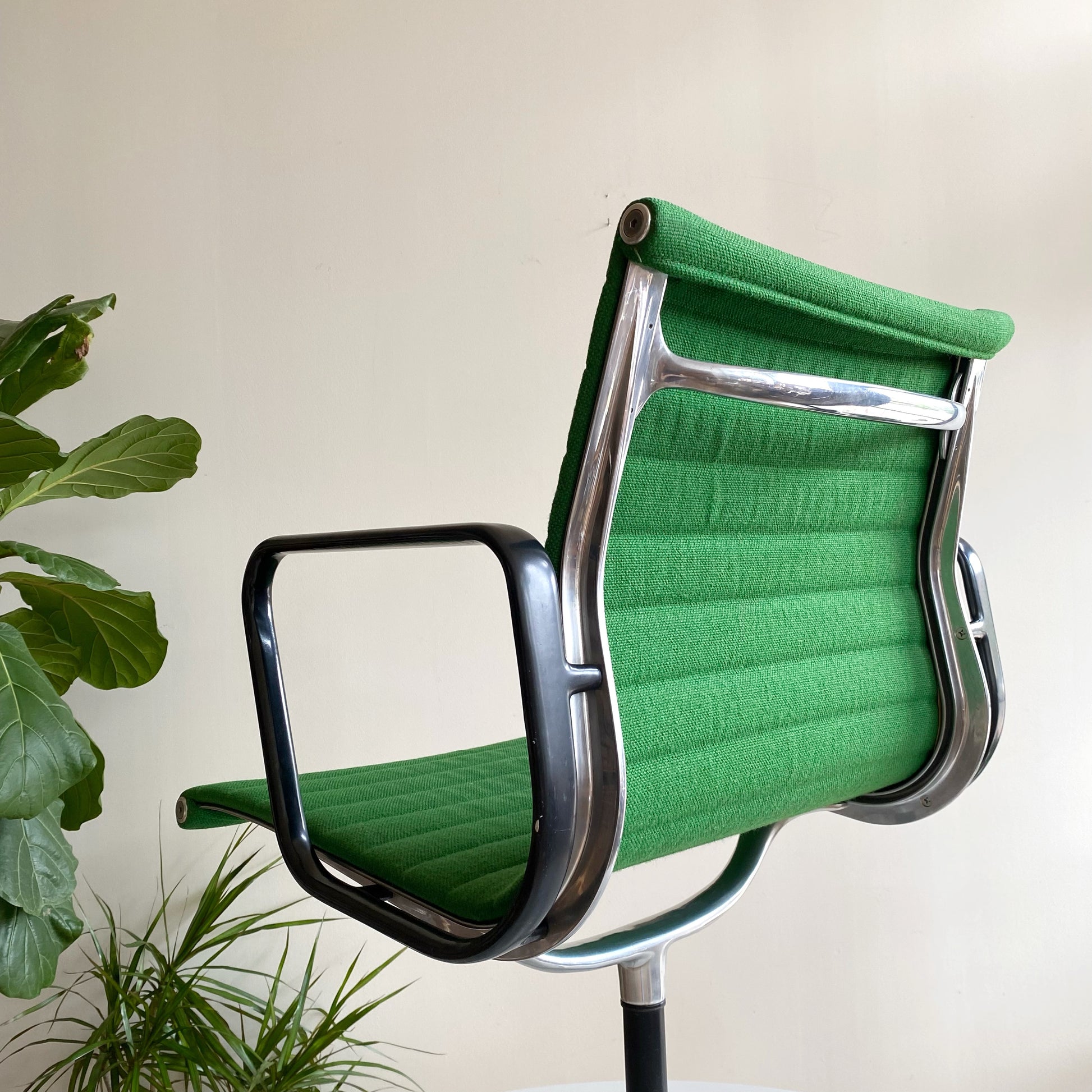Vintage Eames for Herman Miller Office Chair, Emerald Green – HAUS