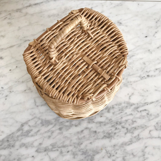Vintage Wicker Basket w/ Latch Closure