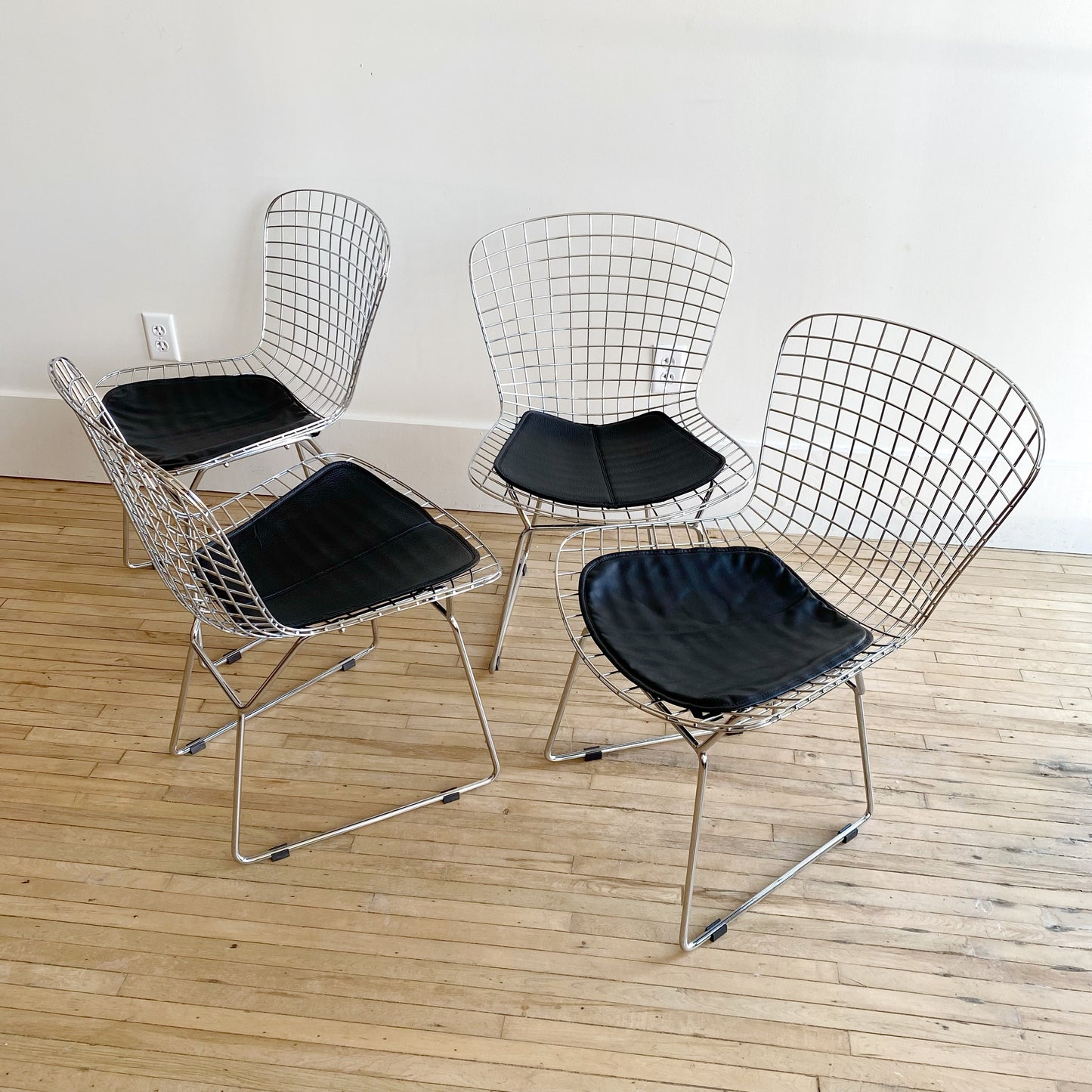 Set of 4 Bertoia-Style Chairs