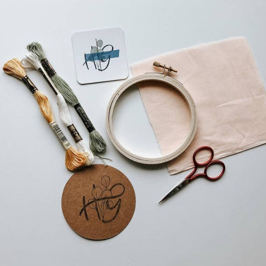 Roman Camomile : Mini Embroidery Kit