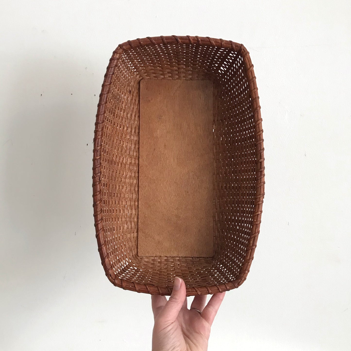 Vintage Woven Wicker Basket / Tray