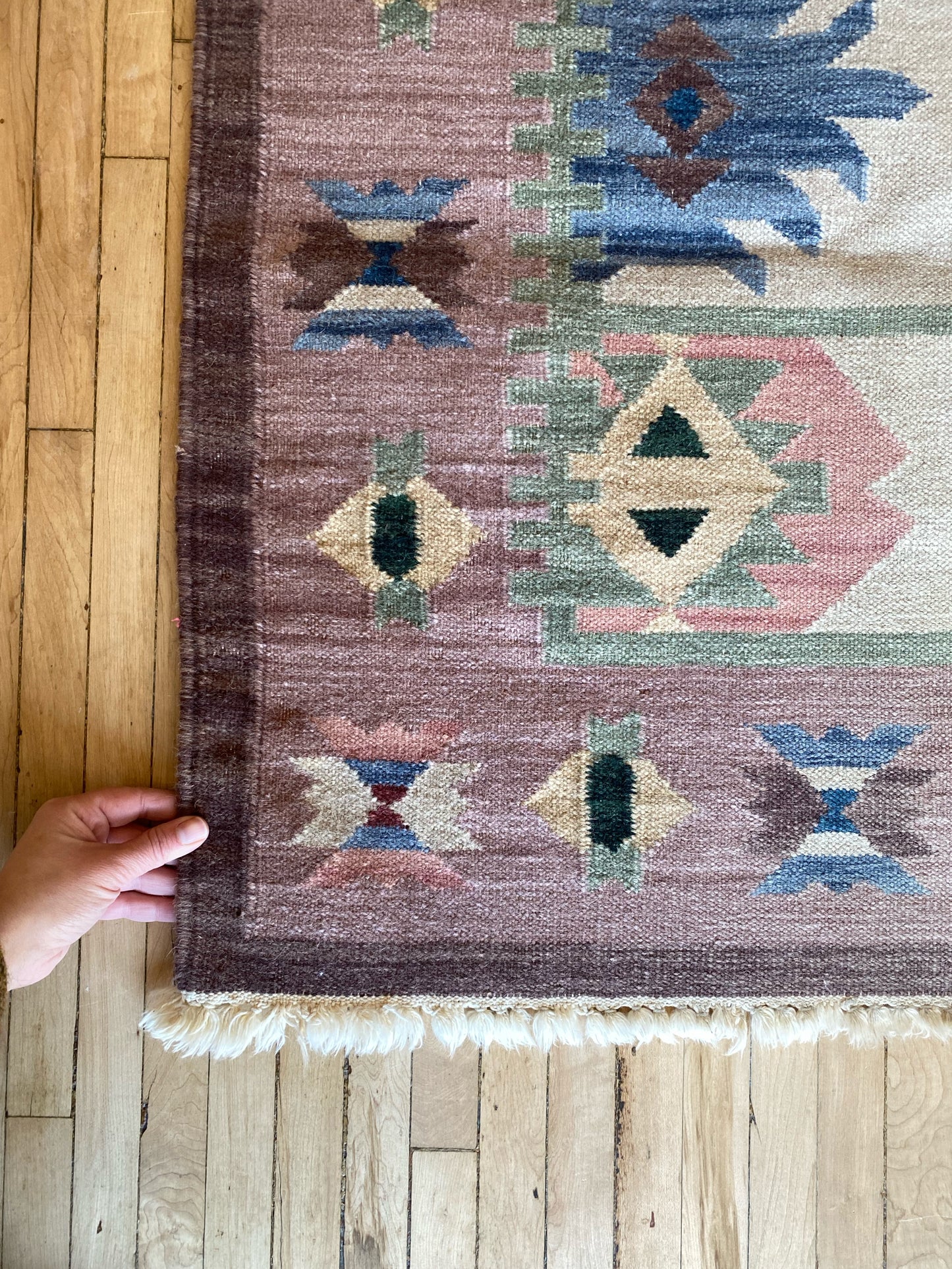 Vintage Flat Hand-Woven Kilim Rug (4 x 6)