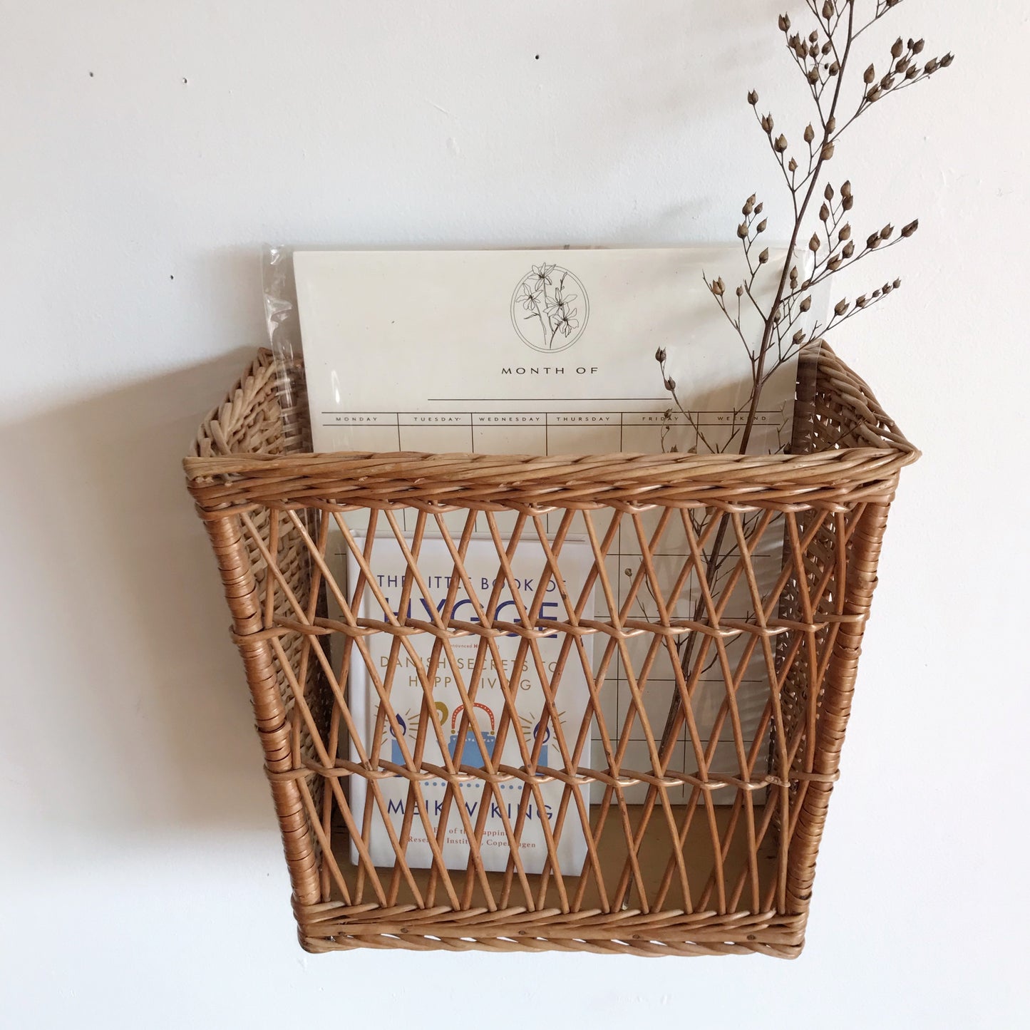 X-Large Wicker Wall Basket Organizer