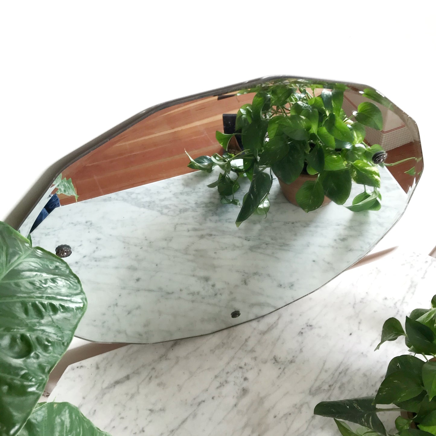 Round Vintage Mirror, 24”