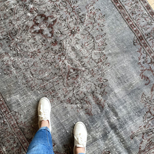 ELLIOT Vintage Hand-knotted Area Rug  (5.1 x 8.9)