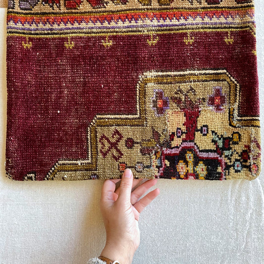 Hand-knotted Turkish Pillow Cover (18 x 18)