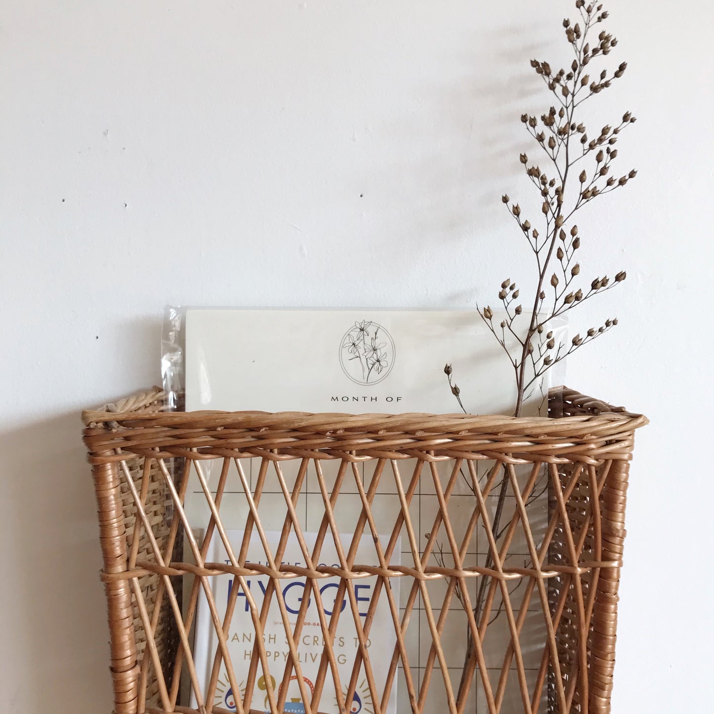 X-Large Wicker Wall Basket Organizer