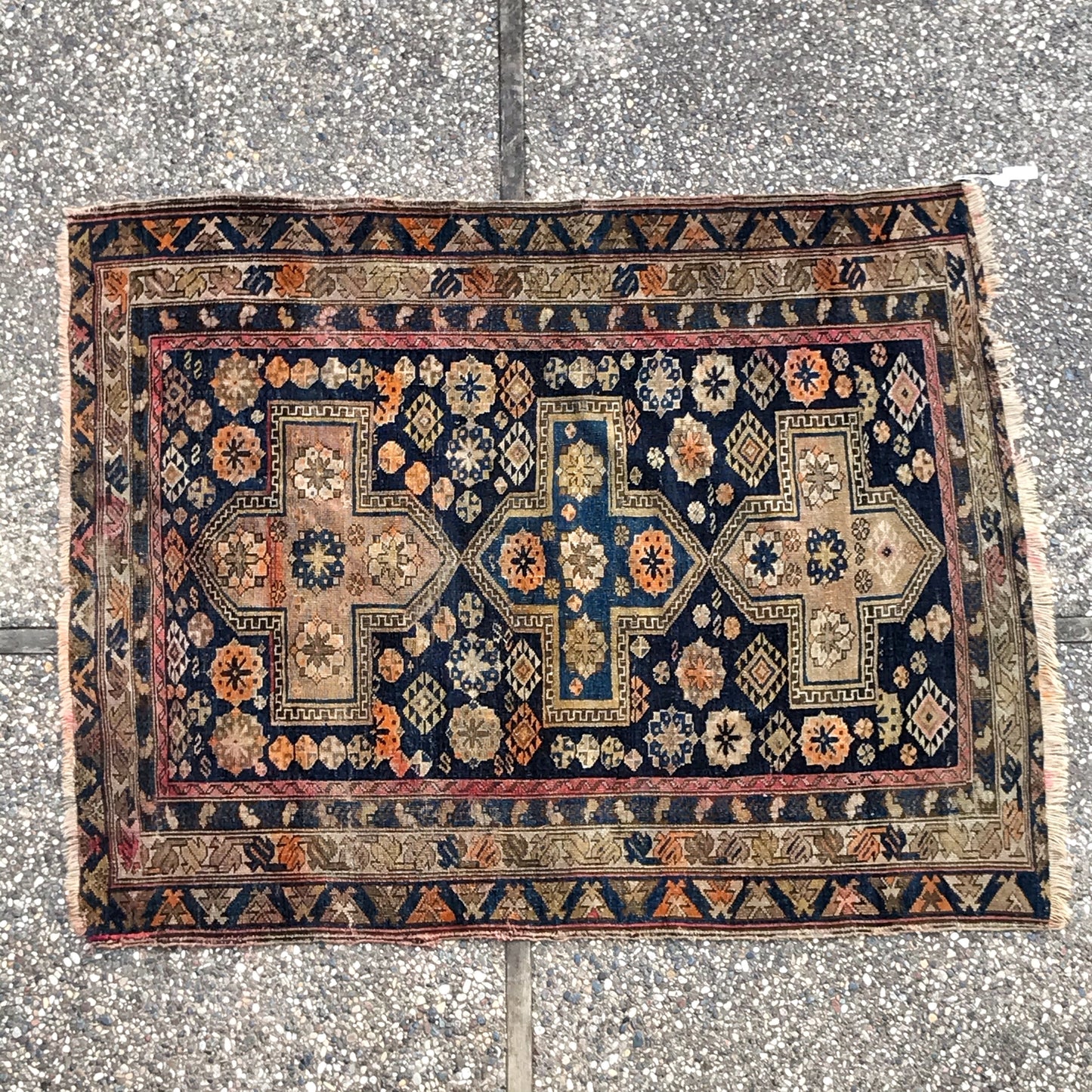 “REMINGTON” Antique Hand-knotted Rug (4.9 x 3.9)