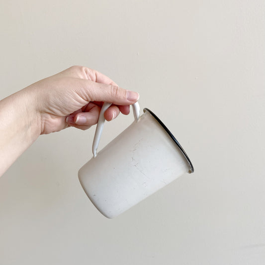 Vintage Enamel Measuring Cup, 16 oz