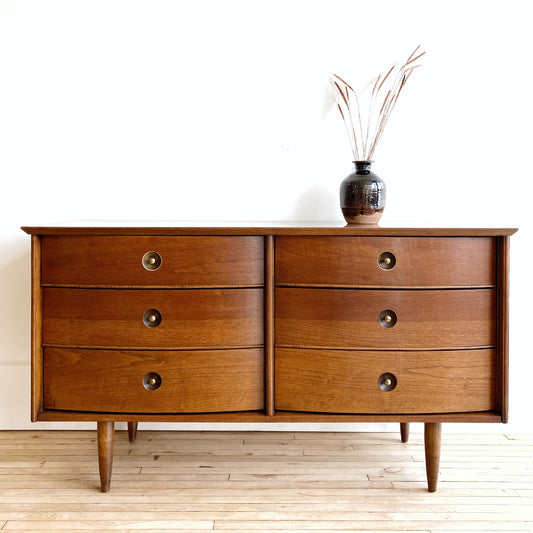 Vintage MCM Dresser, 6-Drawer
