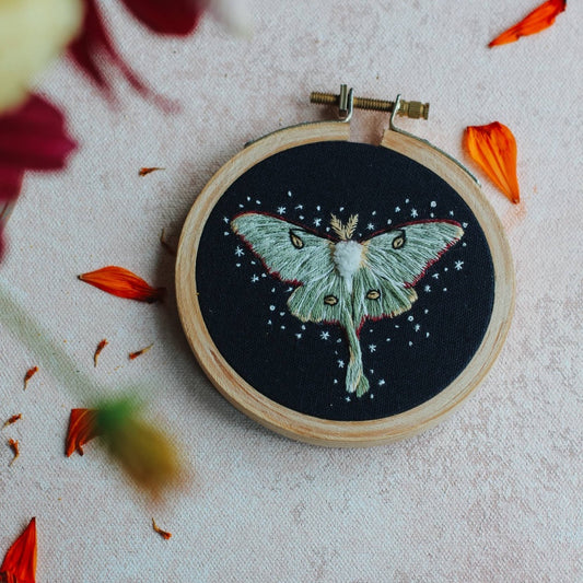 Luna Moth : Mini Embroidery Kit