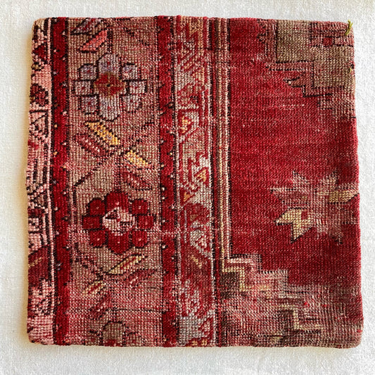 Hand-knotted Turkish Pillow Cover (16 x 16)