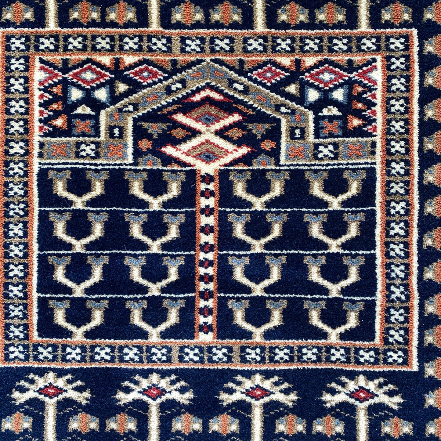 Vintage Hand-knotted Rug (2.7 x 4)