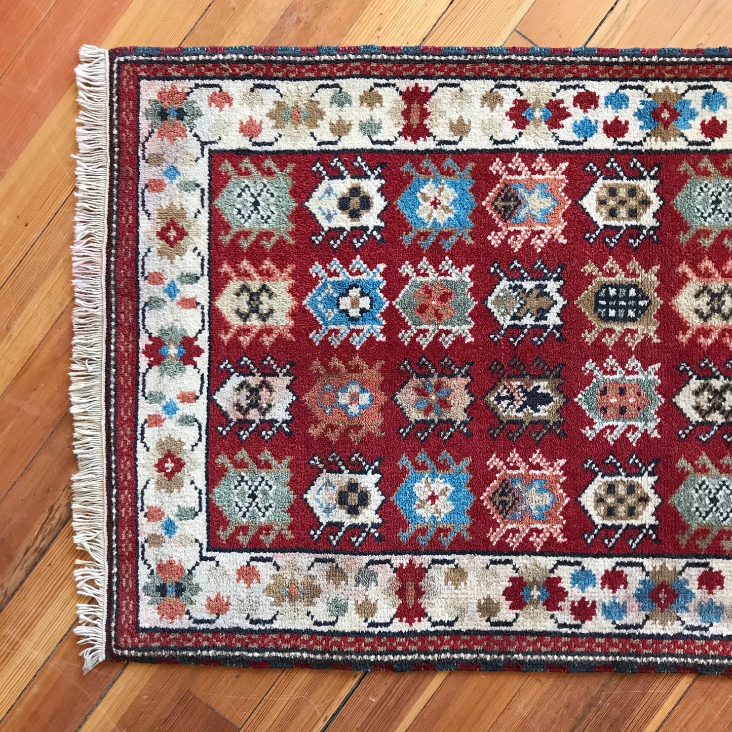 LEWIS | Vintage Hand-knotted Rug | 2.7 x 4.8