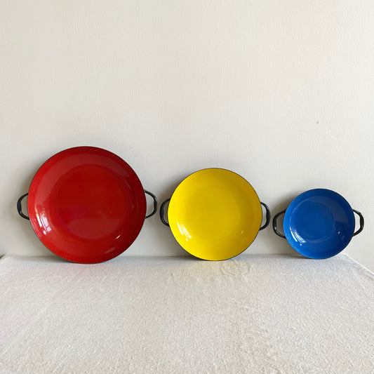 Set of 3 MCM Enamel Pans, Primary Colors