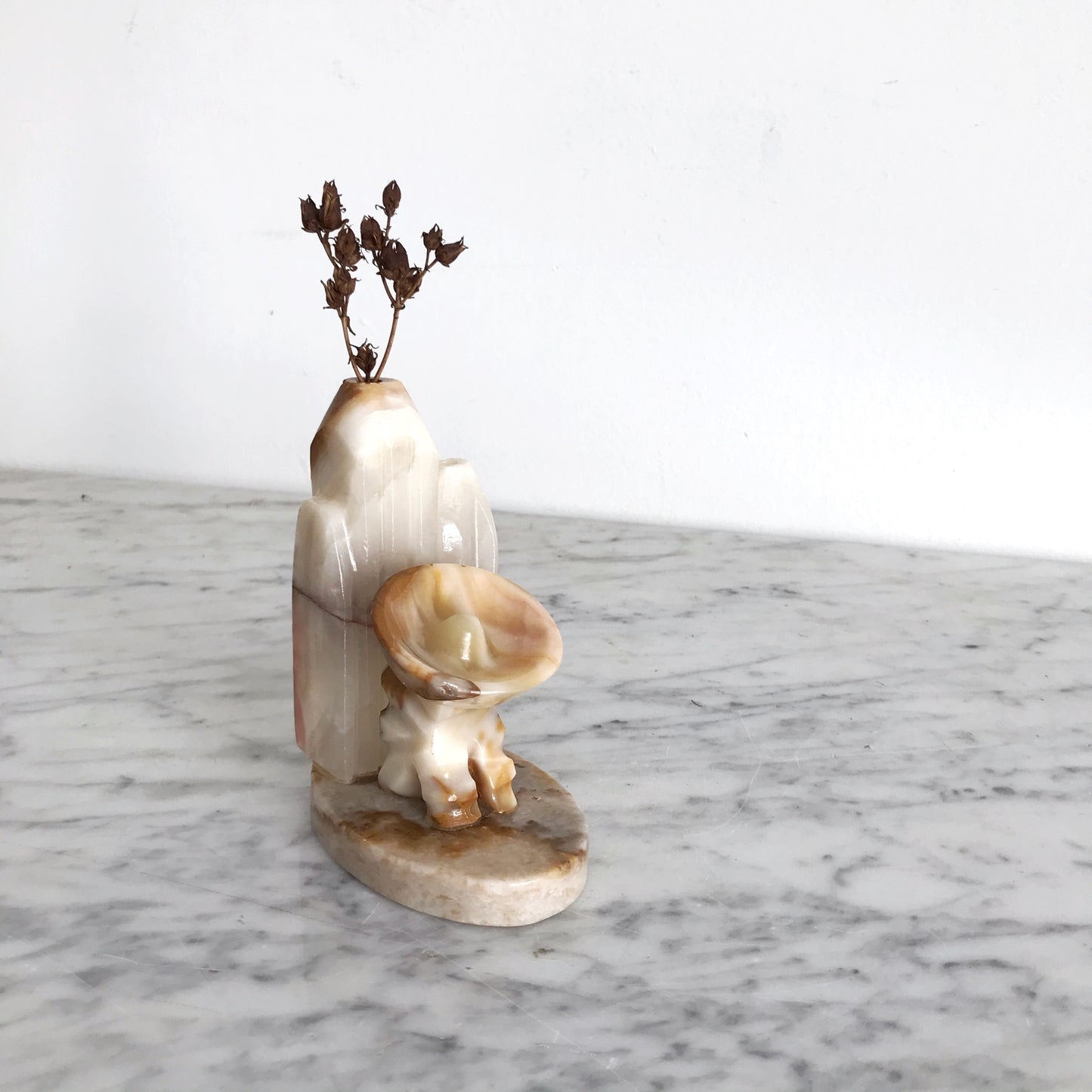 Vintage Onyx Figures / Dried Flower Vase