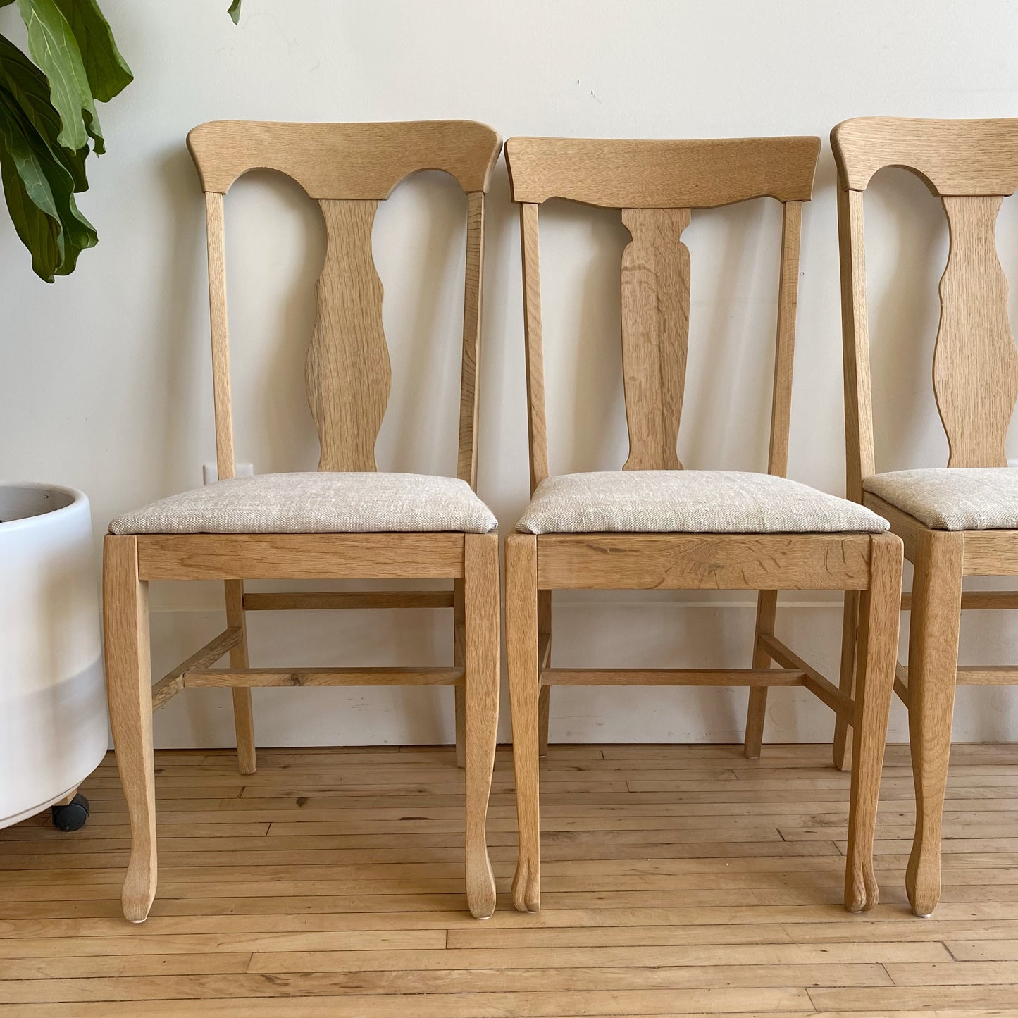S/4 Antique Oak Dining Chairs