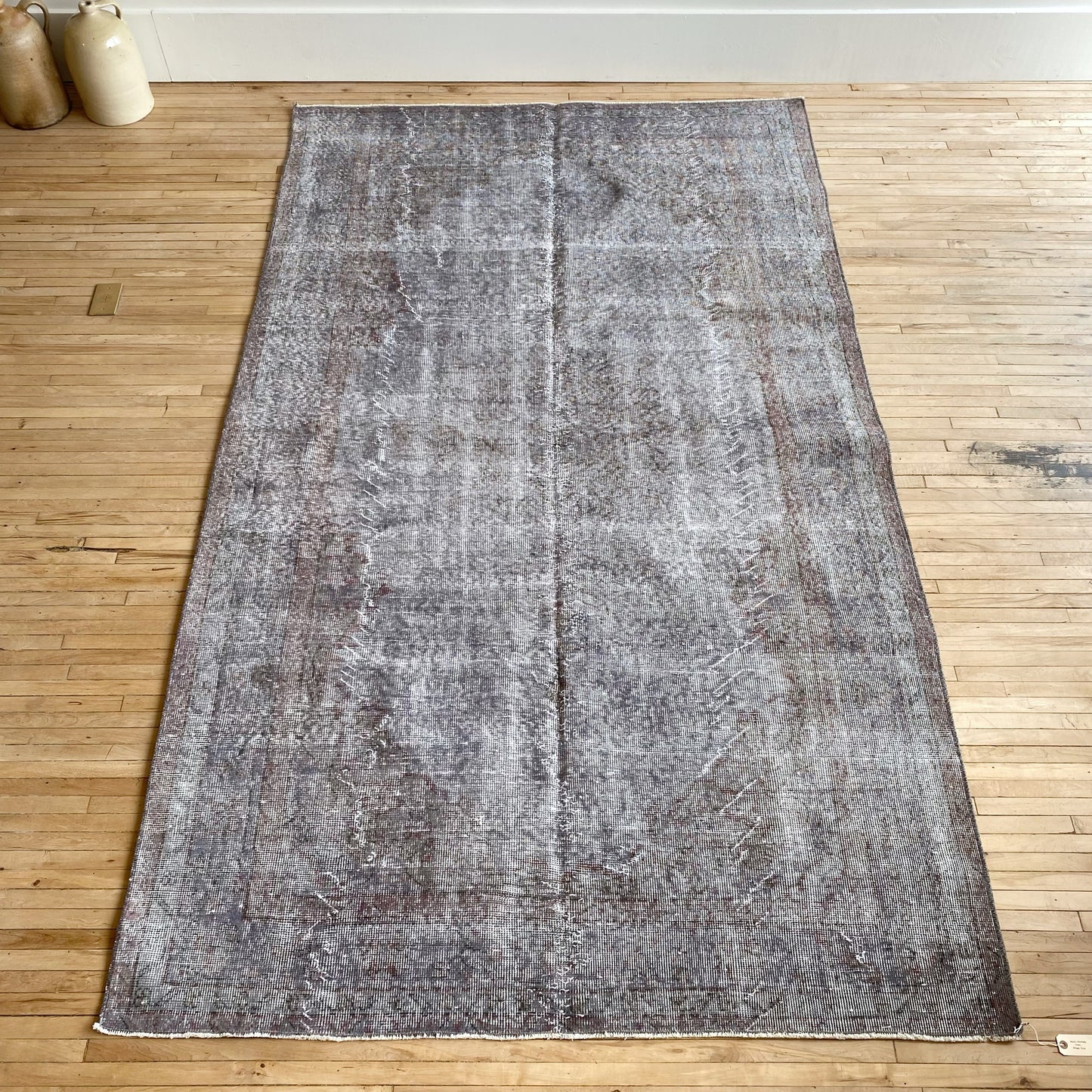 ASHTON : Hand-knotted Area Rug (5.6 x 9.5)