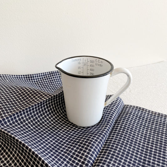 Vintage Enamel Measuring Cup, 16 oz