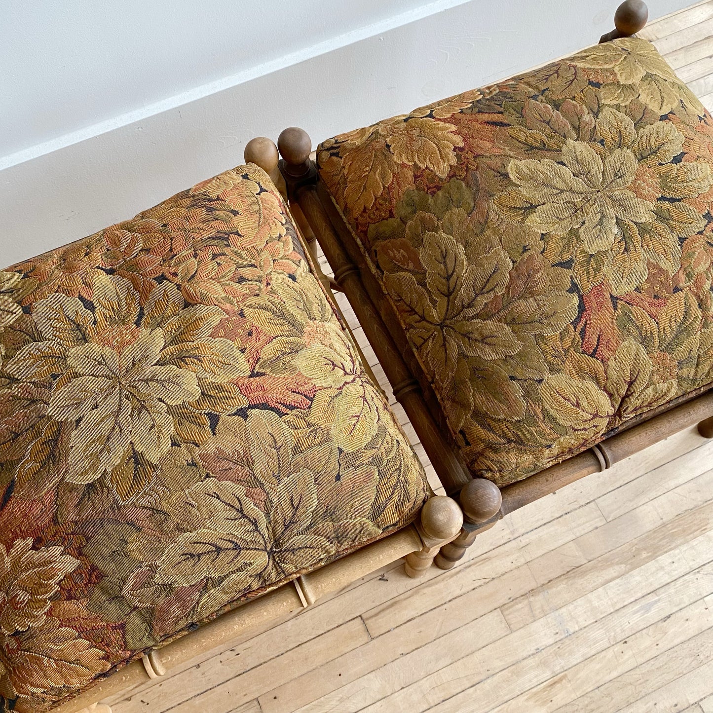Vintage Accent Pillow, Foliage Tapestry