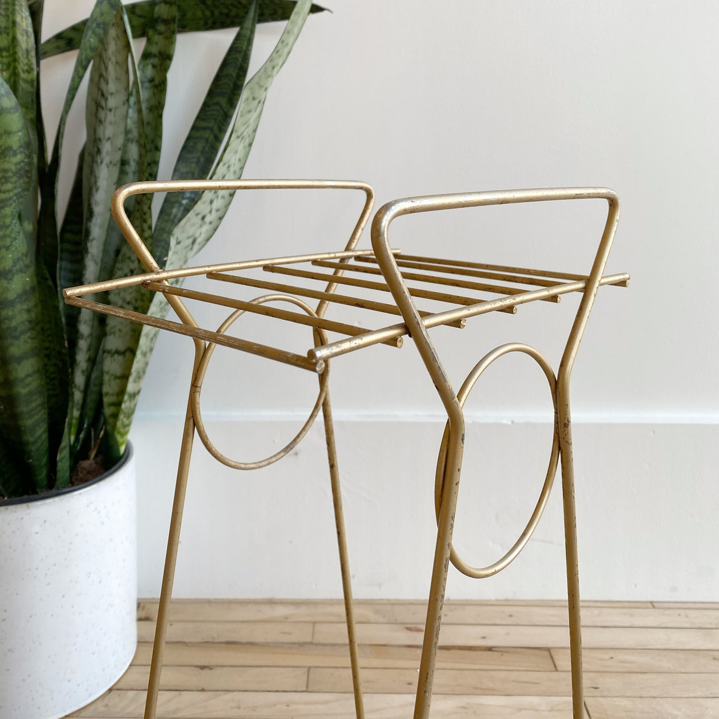 Vintage Mid Century Wire Plant Stand