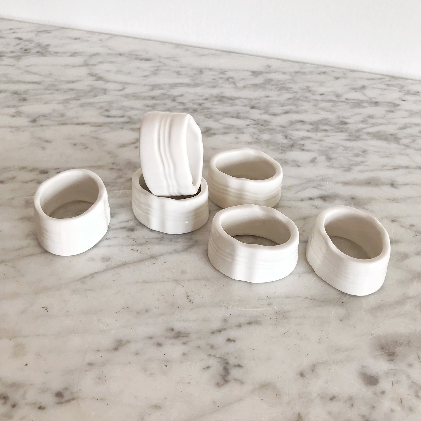 Set of 6 White Ceramic Napkin Rings