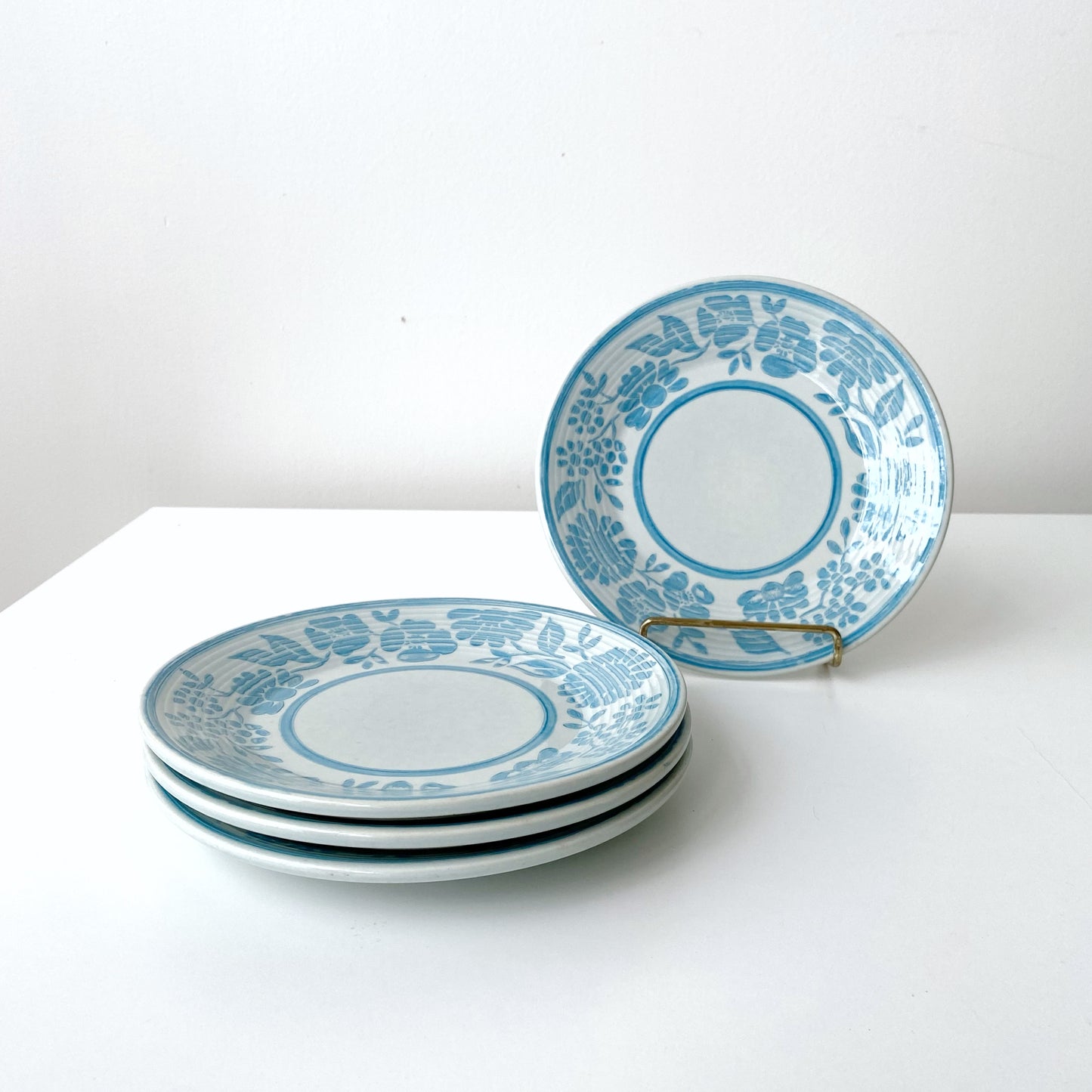 Set of 4 Vintage Small Ceramic Plates