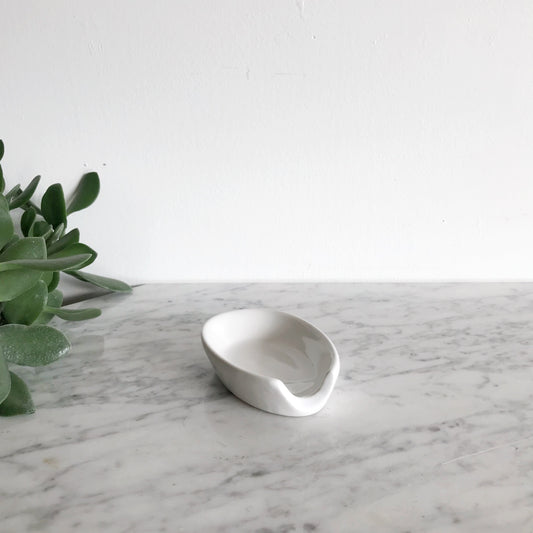 Simple White Ceramic Spoon Rest