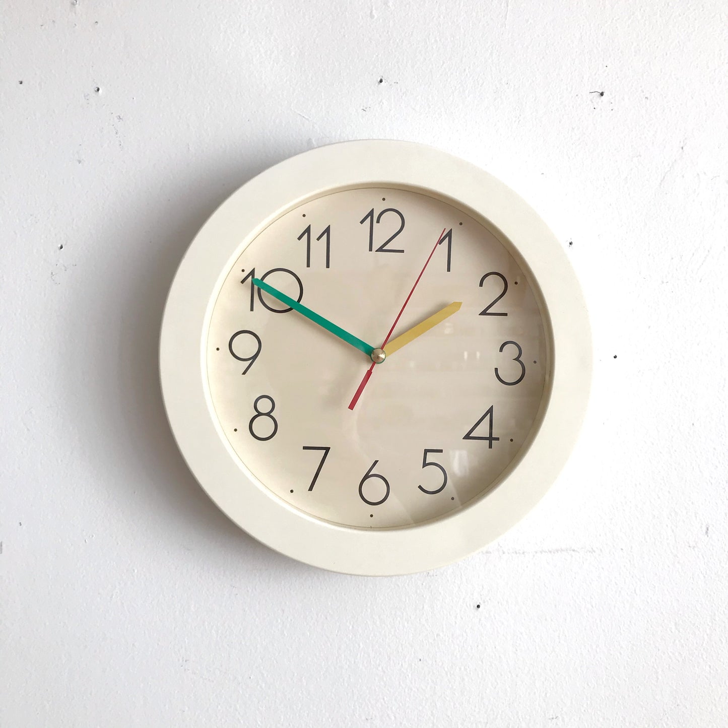 Vintage Post-Modern Analog Wall Clock