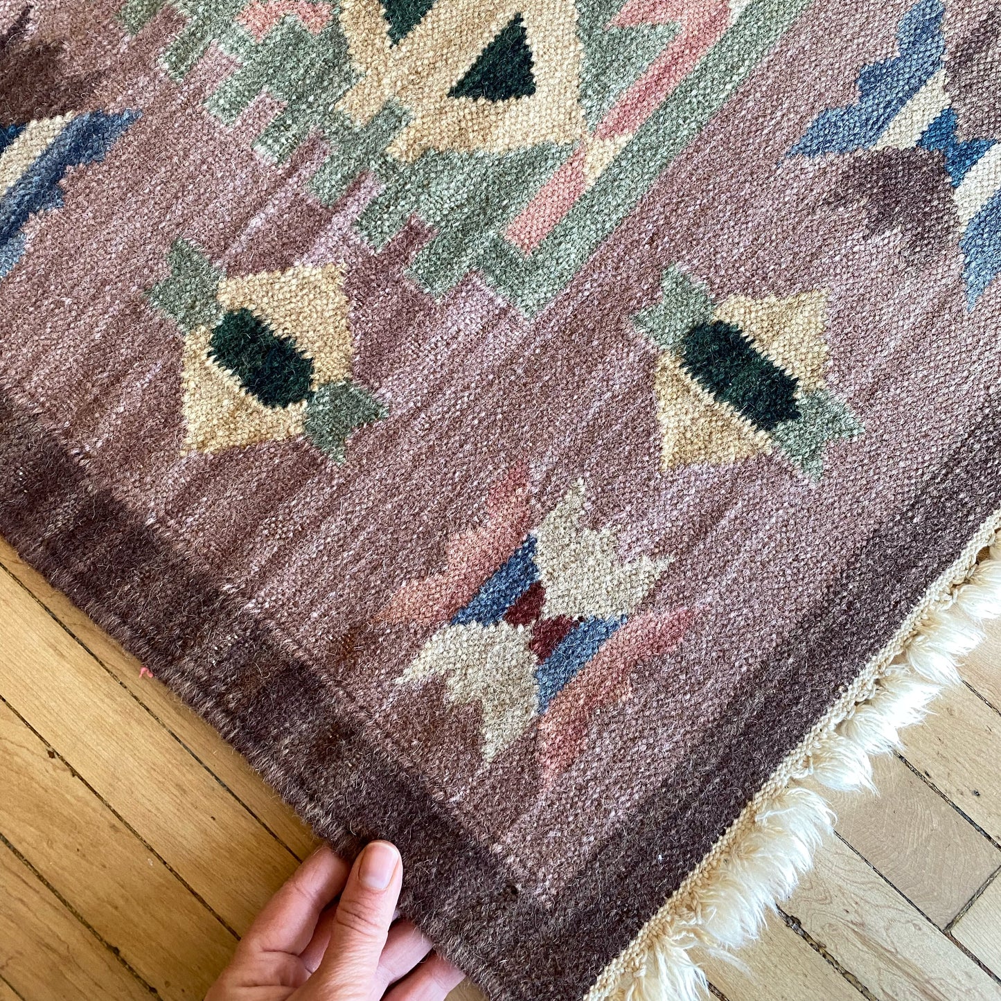 Vintage Flat Hand-Woven Kilim Rug (4 x 6)