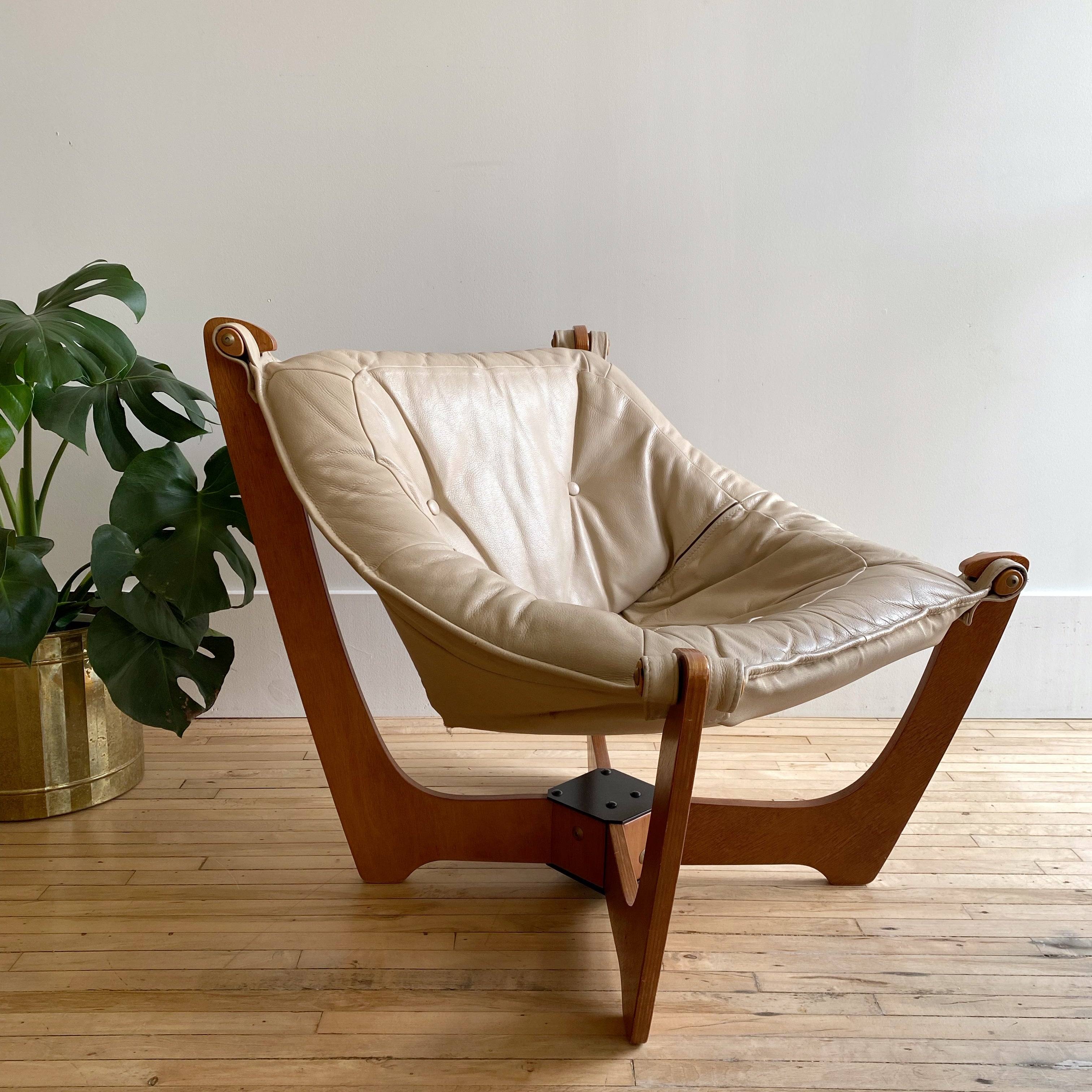 Luna low back online chair