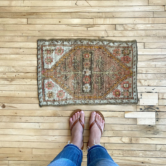 Mini Rug #3 (17” x 24.5”)