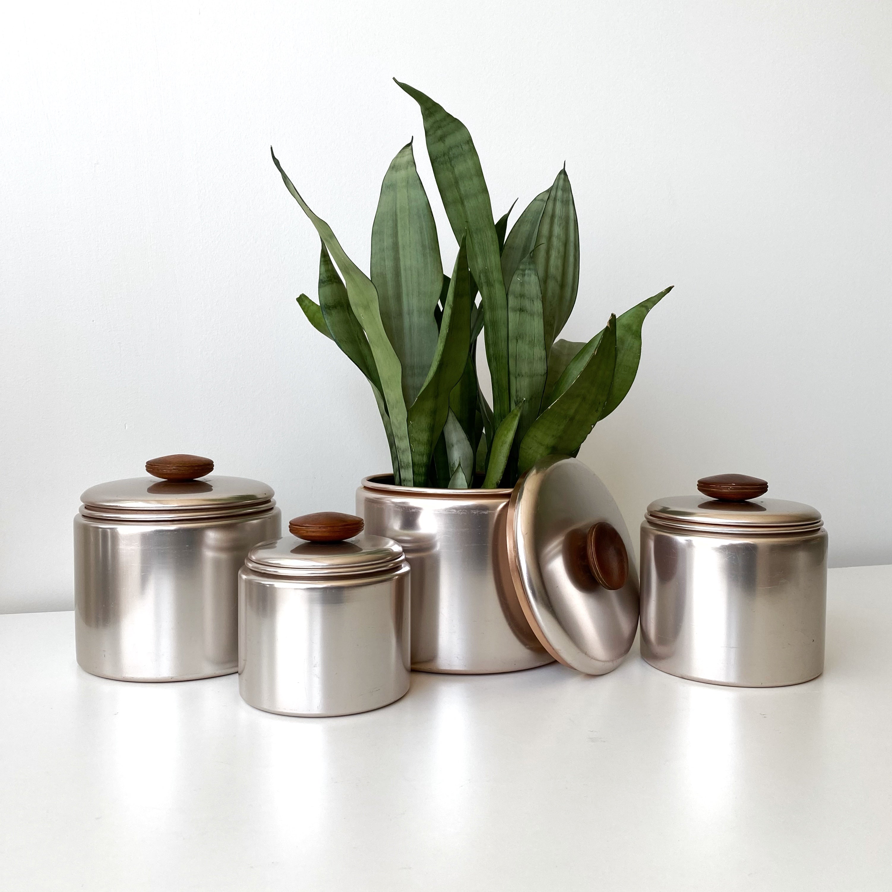 Vintage mirro aluminum canister set good / copper colored aluminum canisters with wood knobs