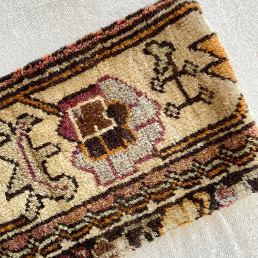 Hand-knotted Turkish Pillow Cover (8 x 16)
