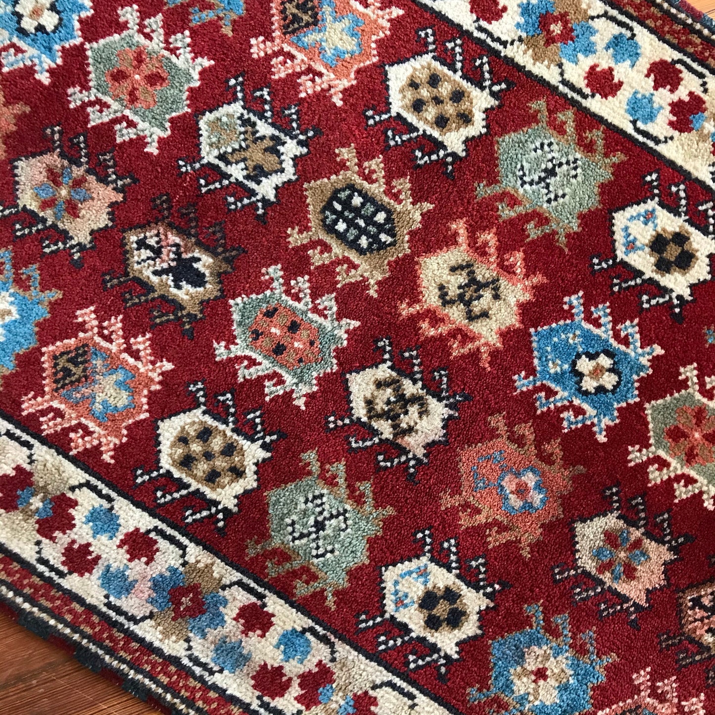 LEWIS | Vintage Hand-knotted Rug | 2.7 x 4.8