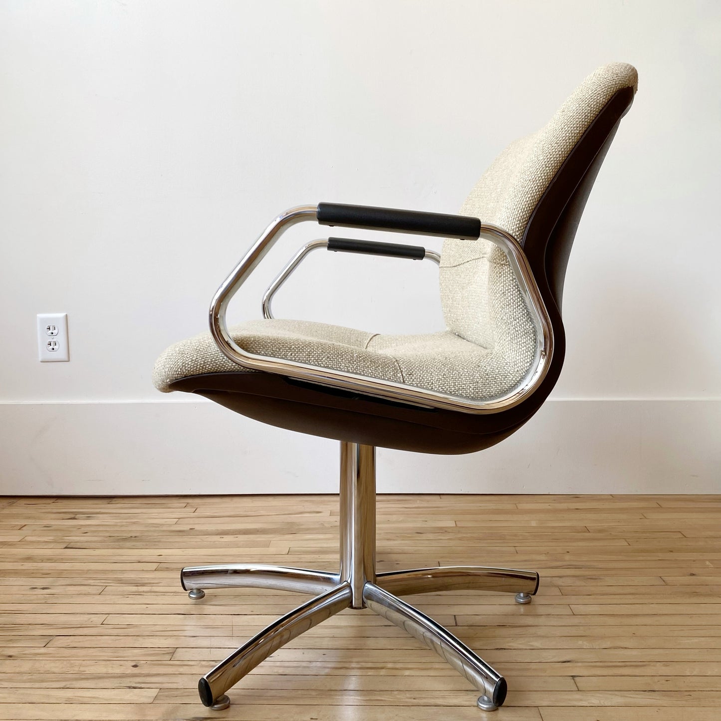 Vintage Swivel Desk Chair by Steelcase