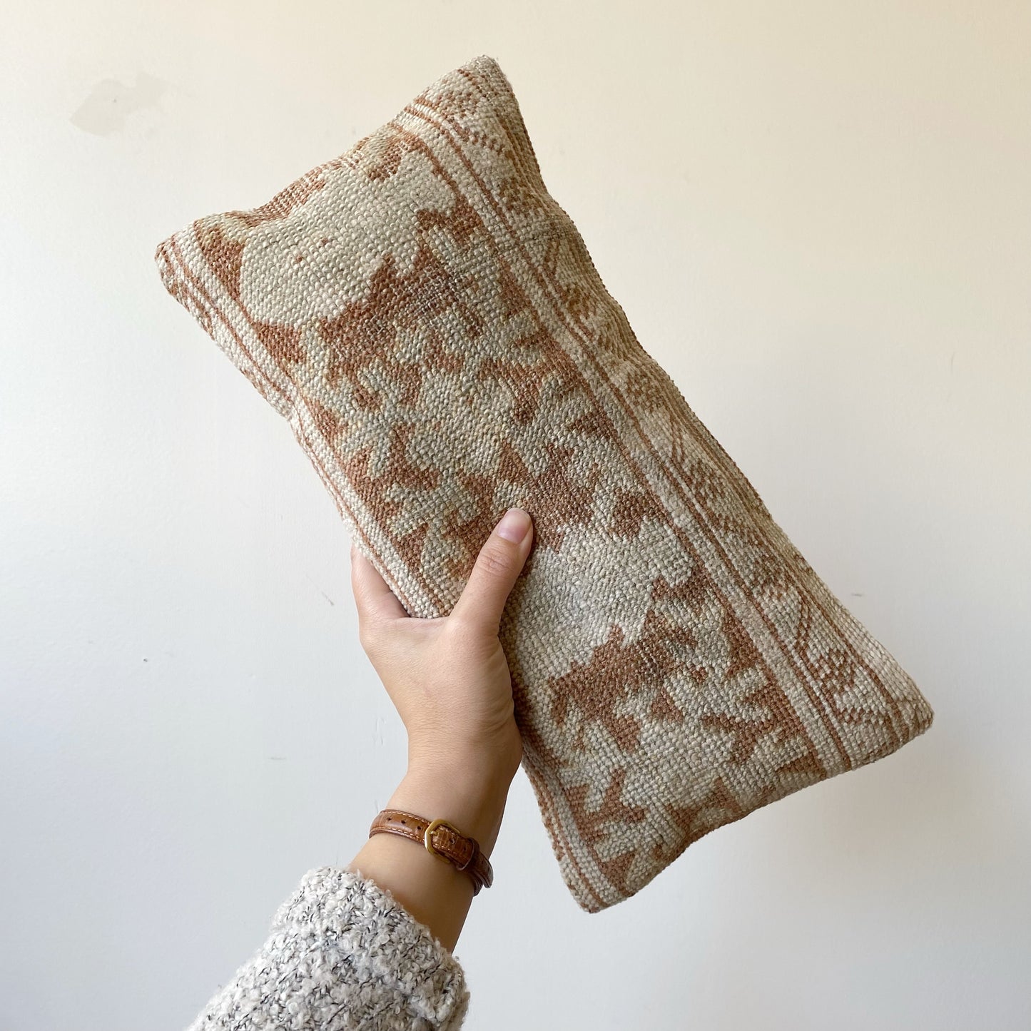 Hand-knotted Turkish Pillow Cover (8 x 16)