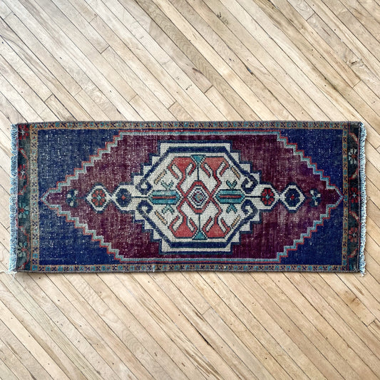 Mini Rug 2 (1.6 x 3.5)